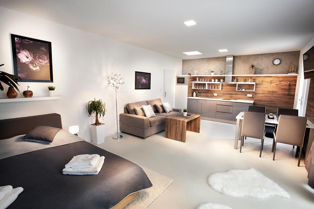 Apartmany Ladná Buitenkant foto