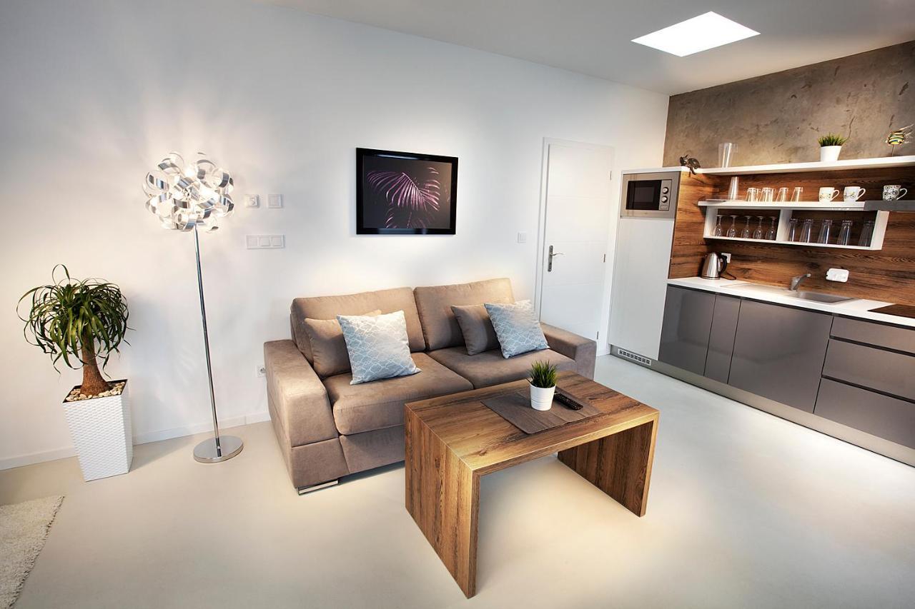 Apartmany Ladná Buitenkant foto